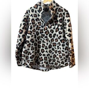 Haptics Sherpa women’s sweater animal print size small